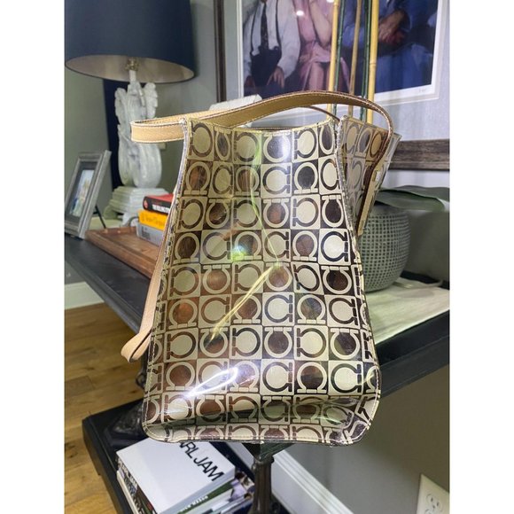 (Sold) Ferragamo PVC Plastic Logo Beach Tote Bag - Picture 4 of 12